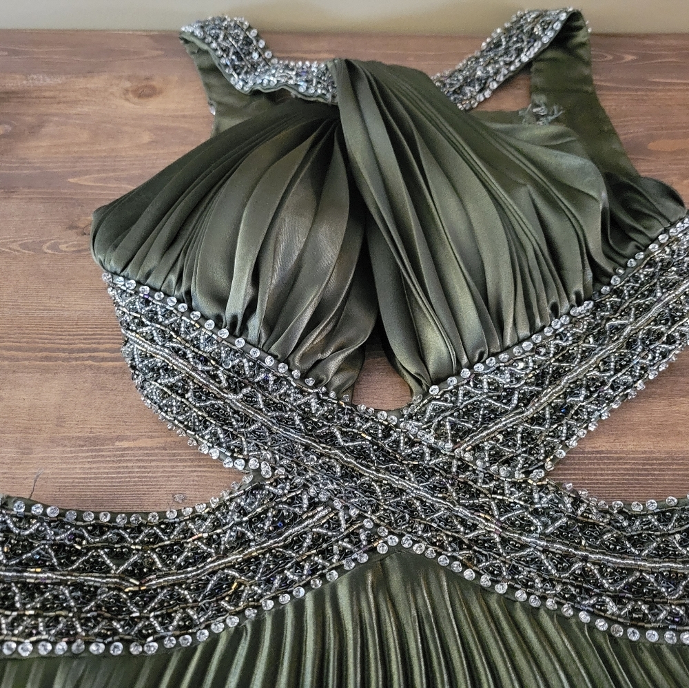 Formal/Prom Dress - Picture 5 of 6